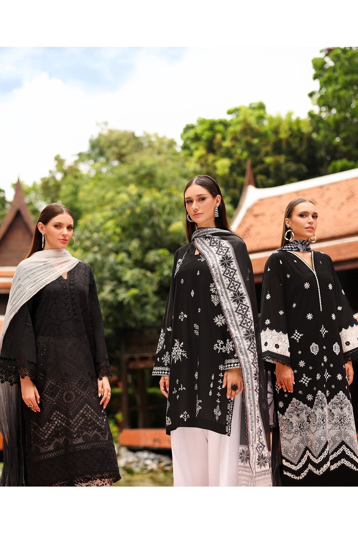 Baroque | Embroidered Lawn | SF-4194