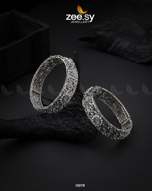 Hyderabadi Kara Bangles - Libasekhas
