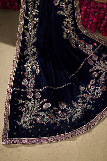 Iznik | Velvet 25 | IV-76 Embroidered Velvet