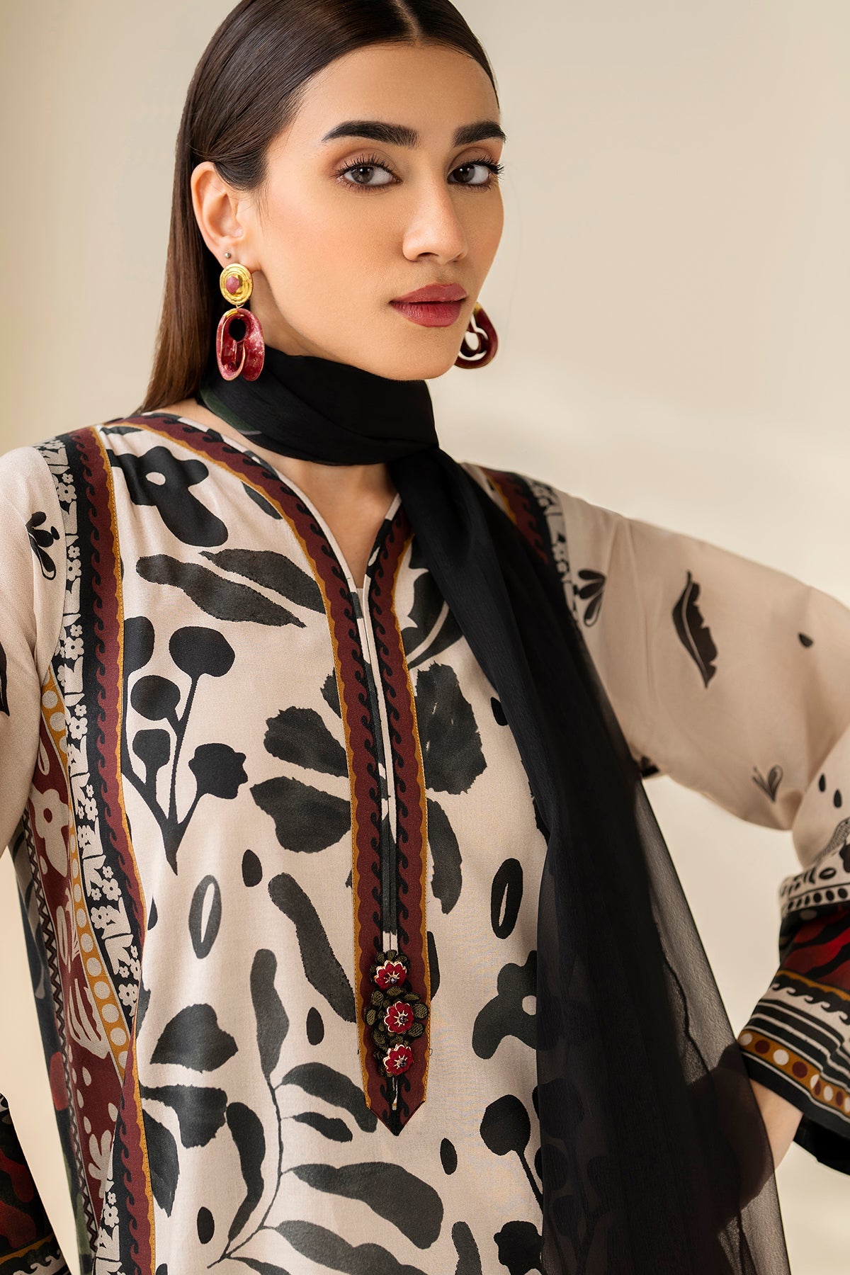 Baroque | Embroidered Lawn | SF-4199