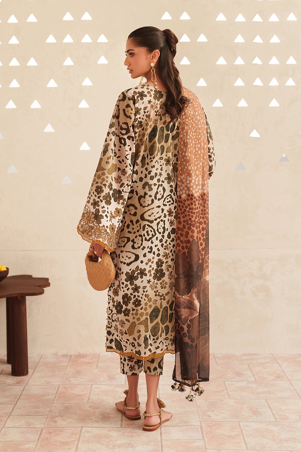 Baroque | Embroidered Lawn | SF-4408