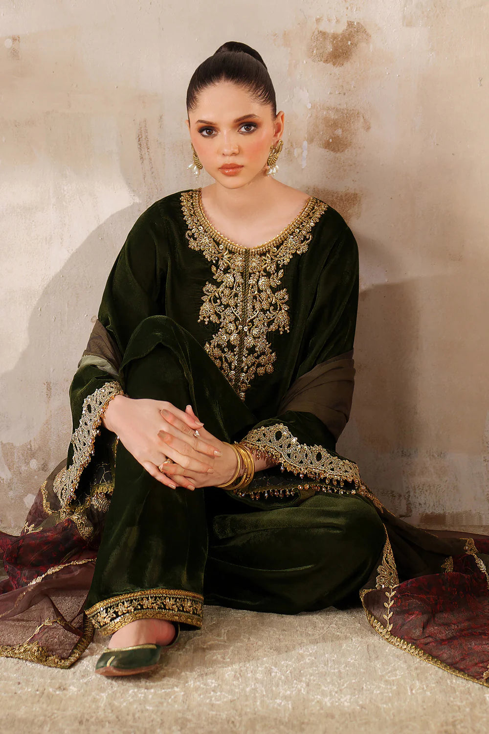 Baroque | EMBROIDERED VELVET | PR-1210