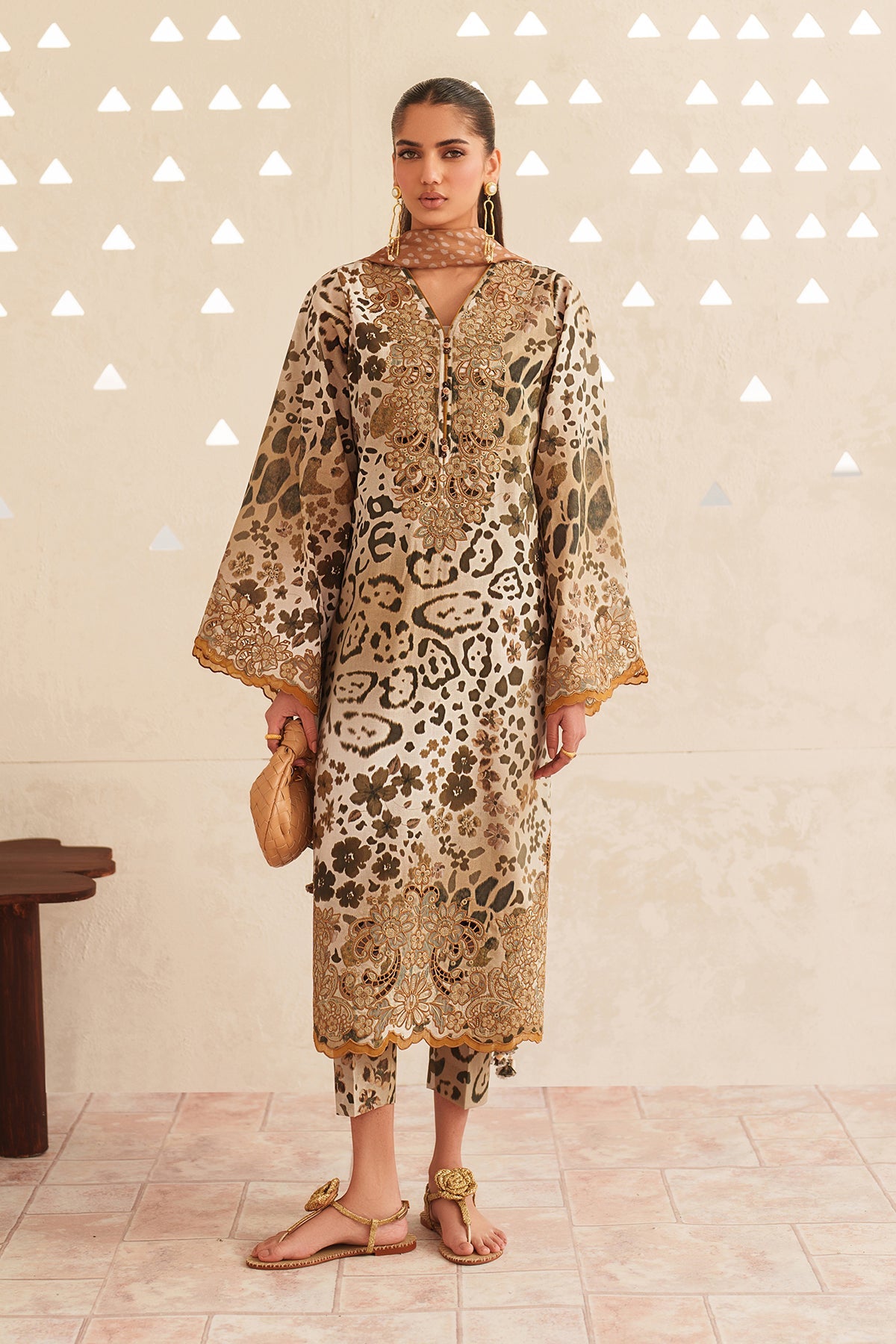 Baroque | Embroidered Lawn | SF-4408