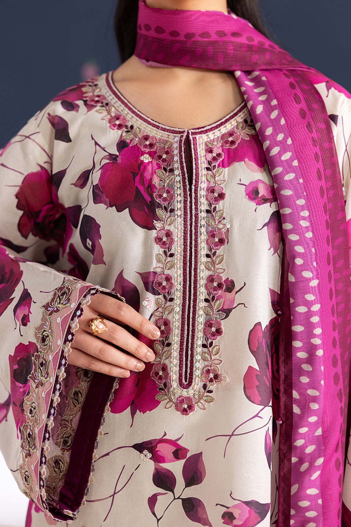 Baroque | Embroidered Lawn | SF-4463