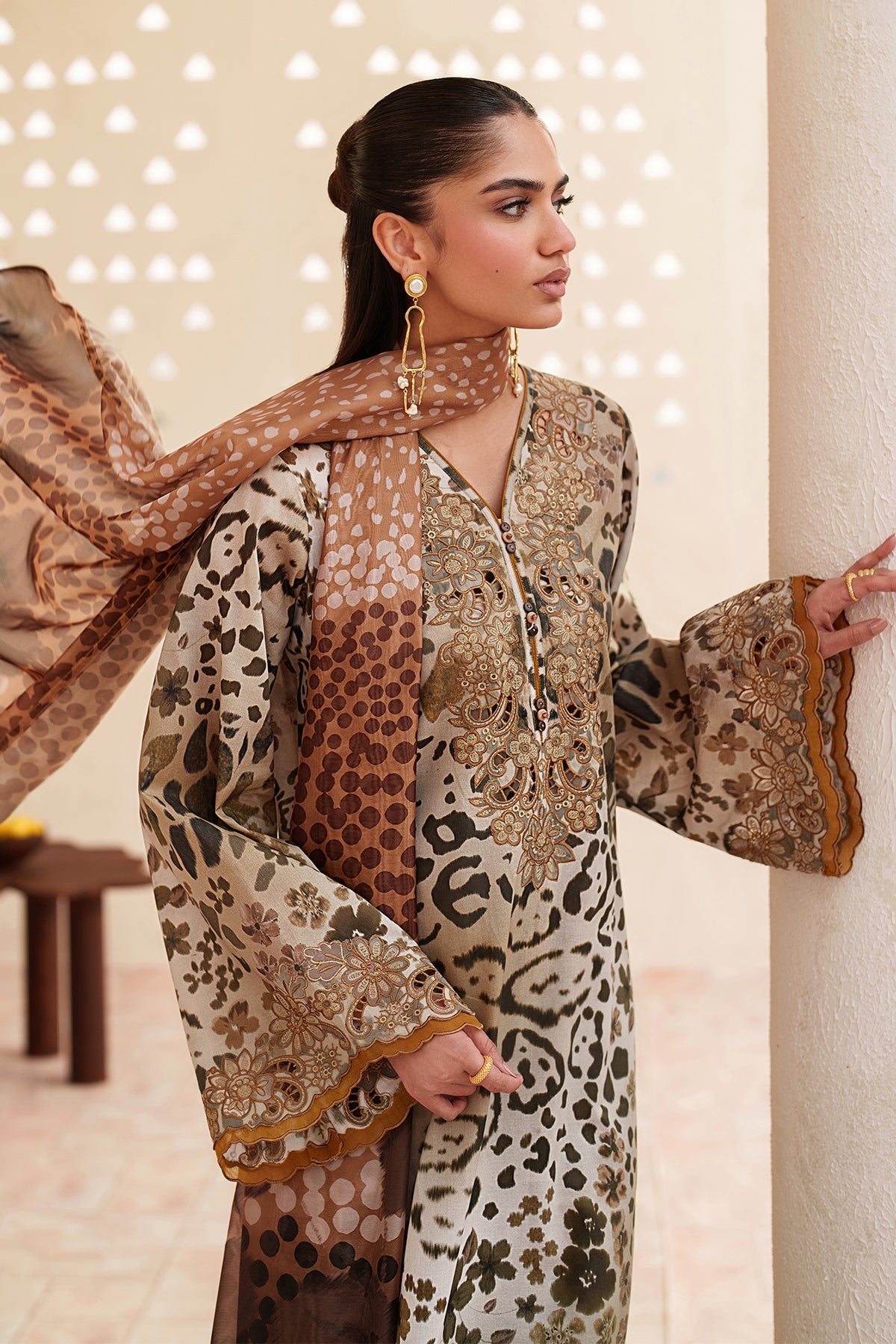 Baroque | Embroidered Lawn | SF-4408