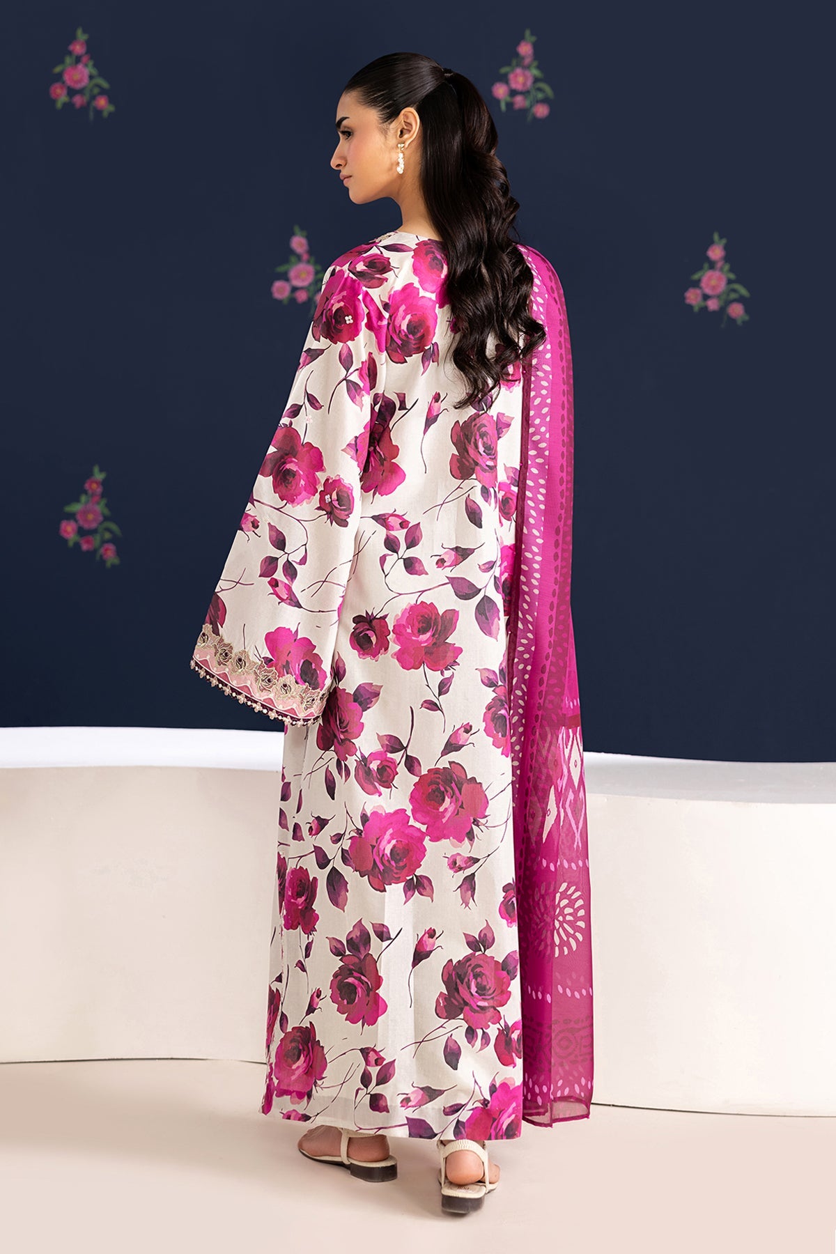Baroque | Embroidered Lawn | SF-4463