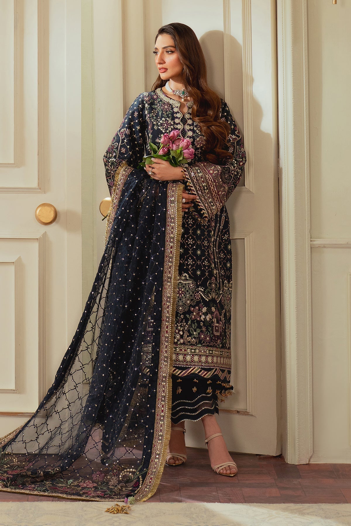 BAROQUE__EMBROIDERED SILK CH13-07 STITCHED