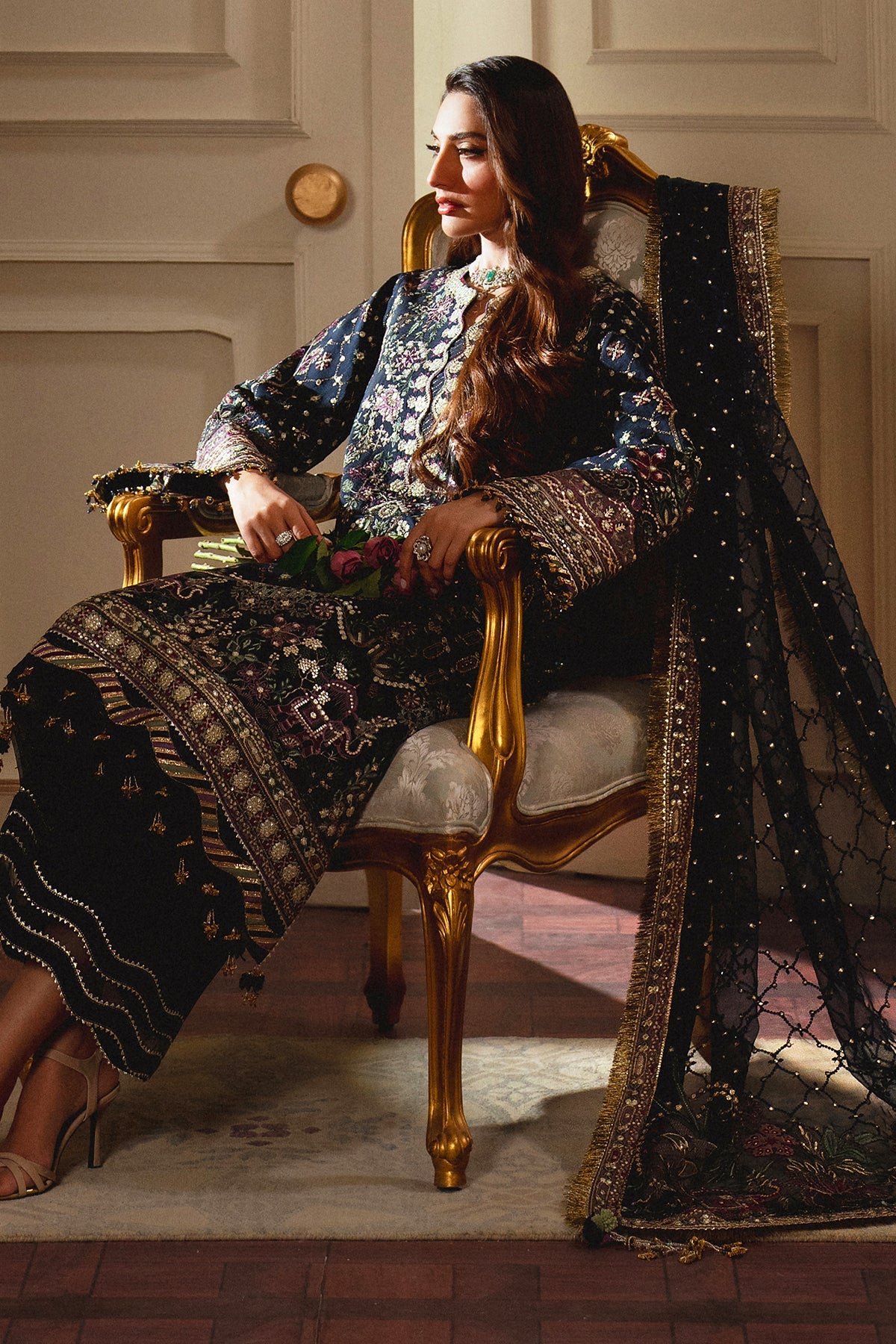 BAROQUE__EMBROIDERED SILK CH13-07 STITCHED