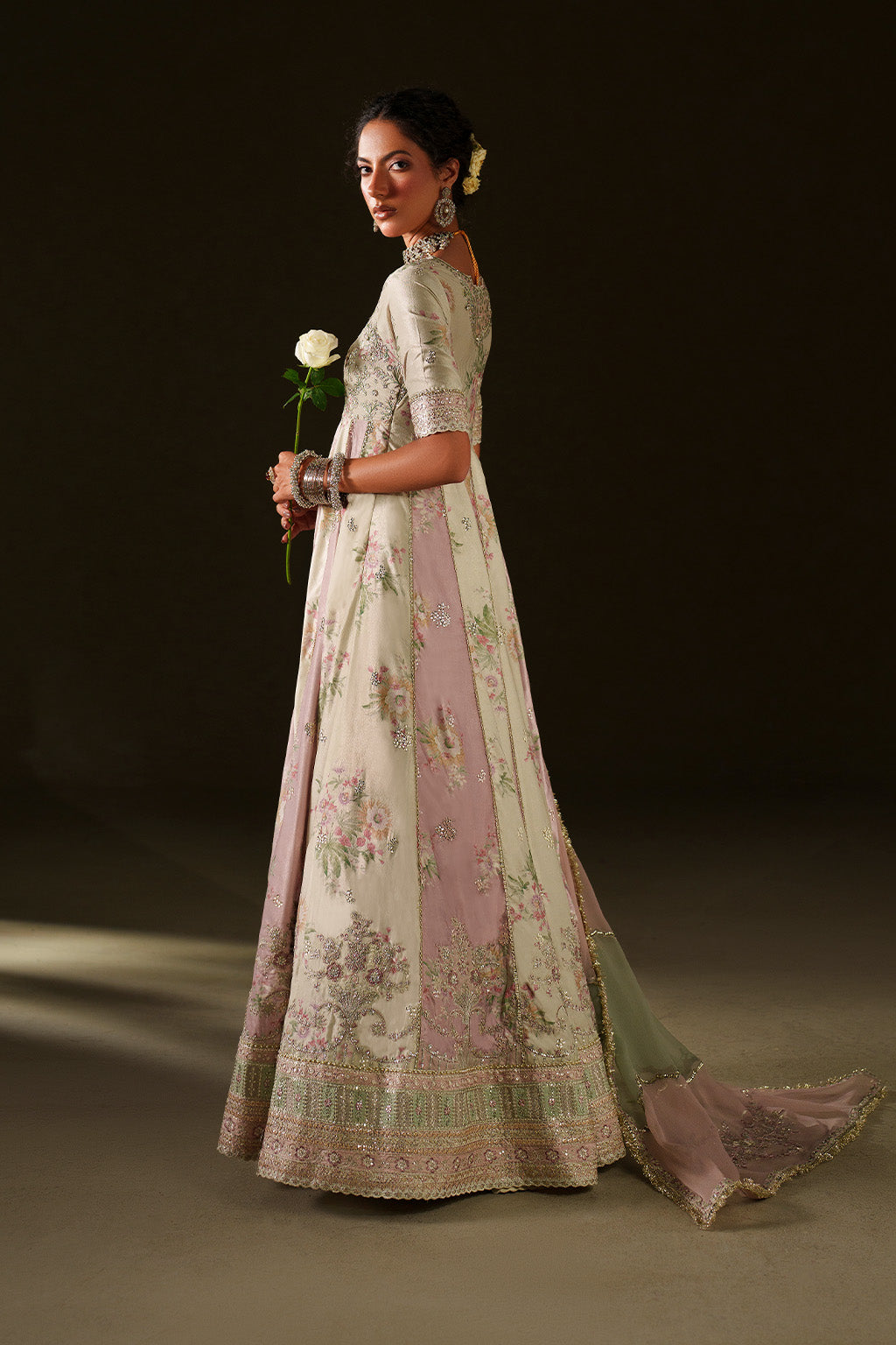 Iznik | Velvet 25 | IV-77 Embroidered Velvet