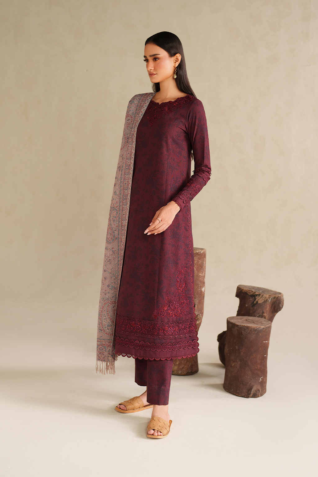 Iznik | Winter Chapter 25 | UE-590 Printed Khaddar