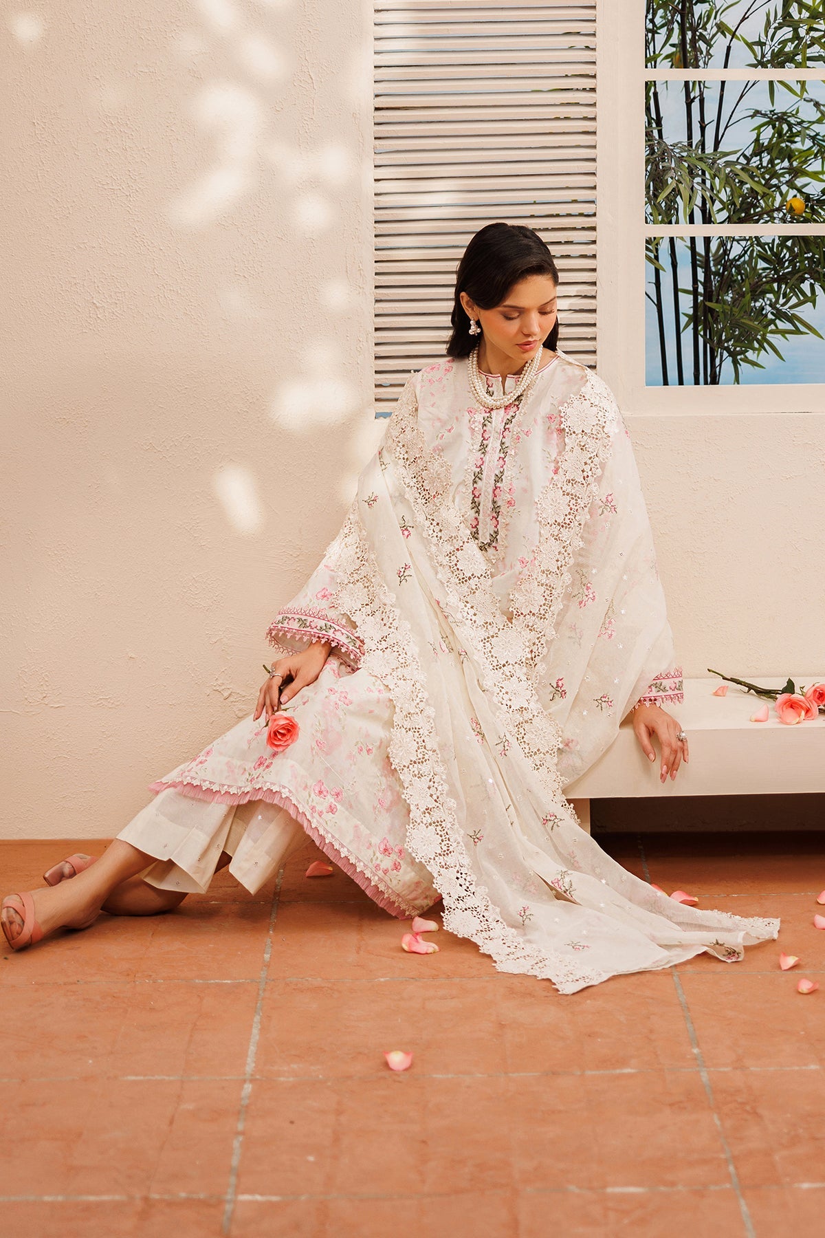 Baroque | Embroidered Lawn | SF-4392