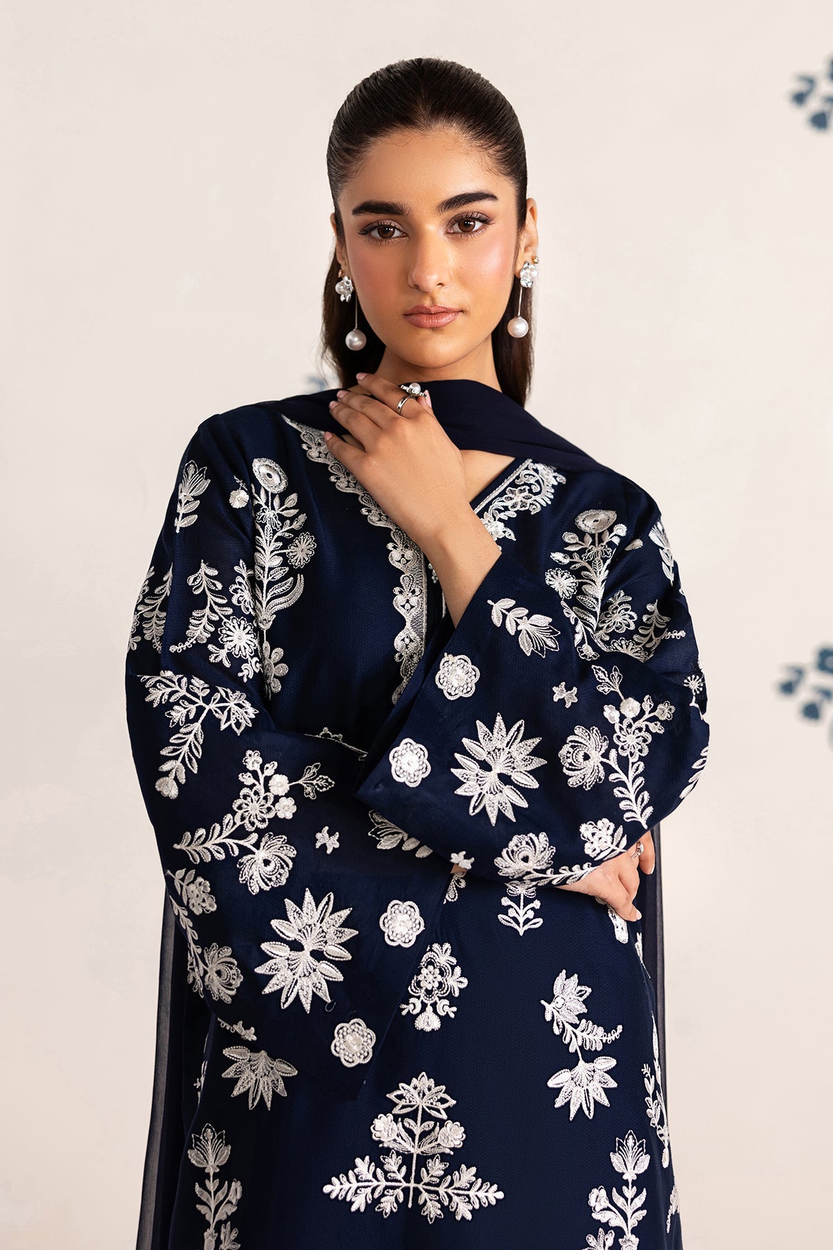 Baroque | Embroidered Lawn | SF-4464