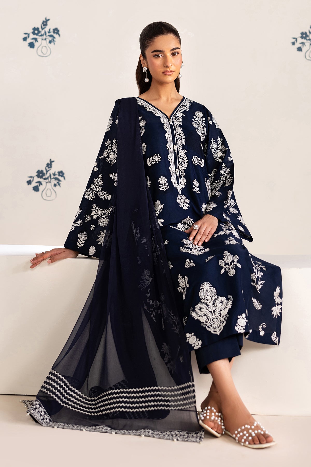 Baroque | Embroidered Lawn | SF-4464