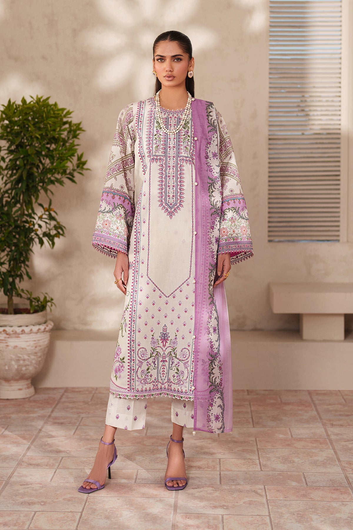 Baroque | Embroidered Lawn | SF-4411