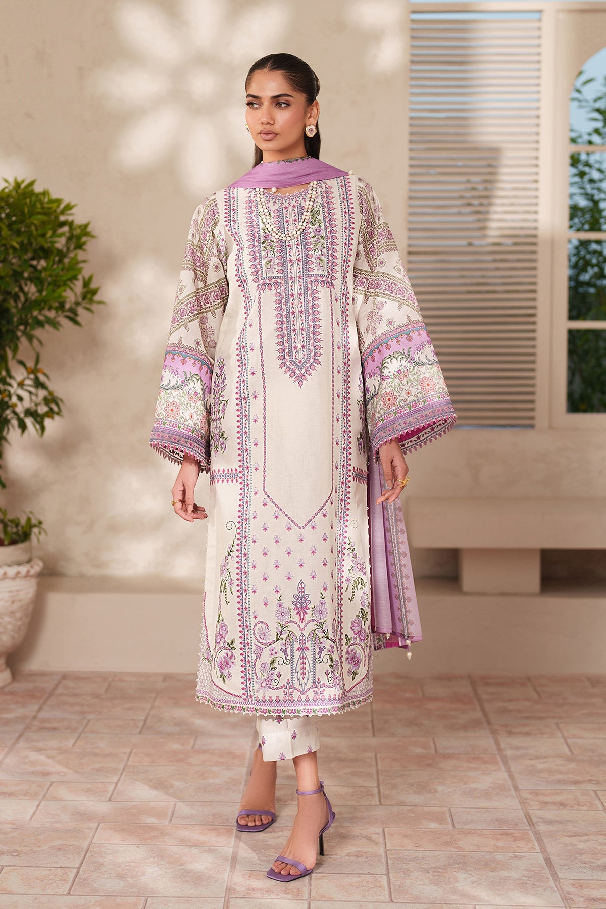 Baroque | Embroidered Lawn | SF-4411