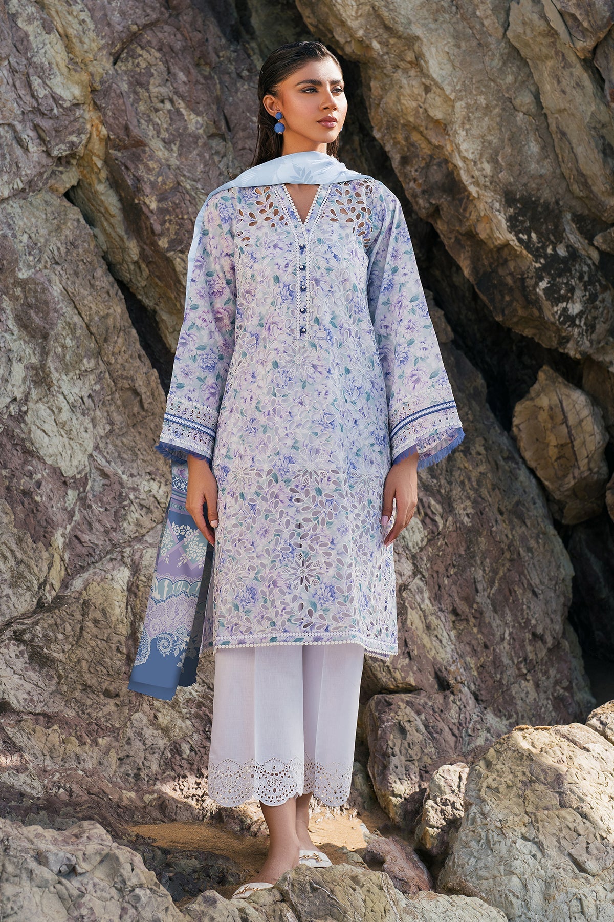 Baroque | Embroidered Lawn | SF-4122