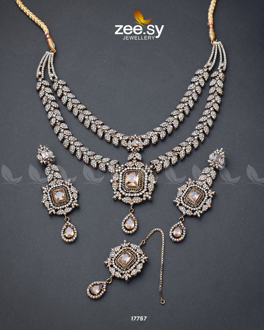 Fuchsia Necklace - Libasekhas