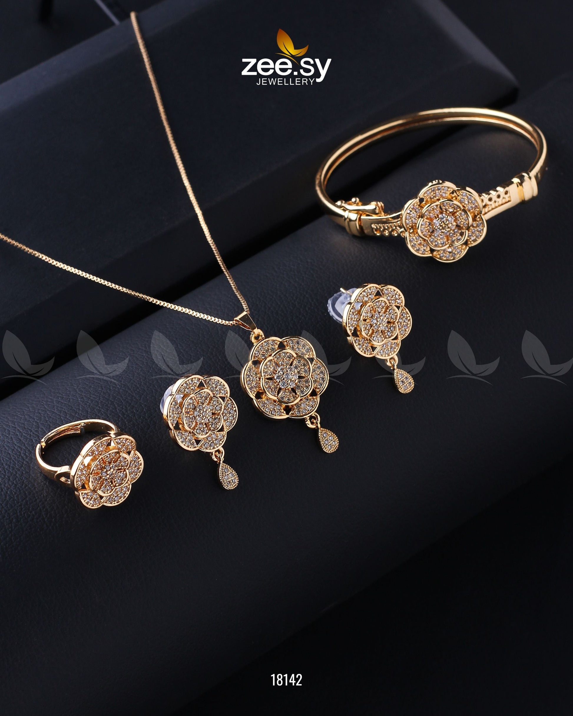 Petal Pendant Set - Libasekhas