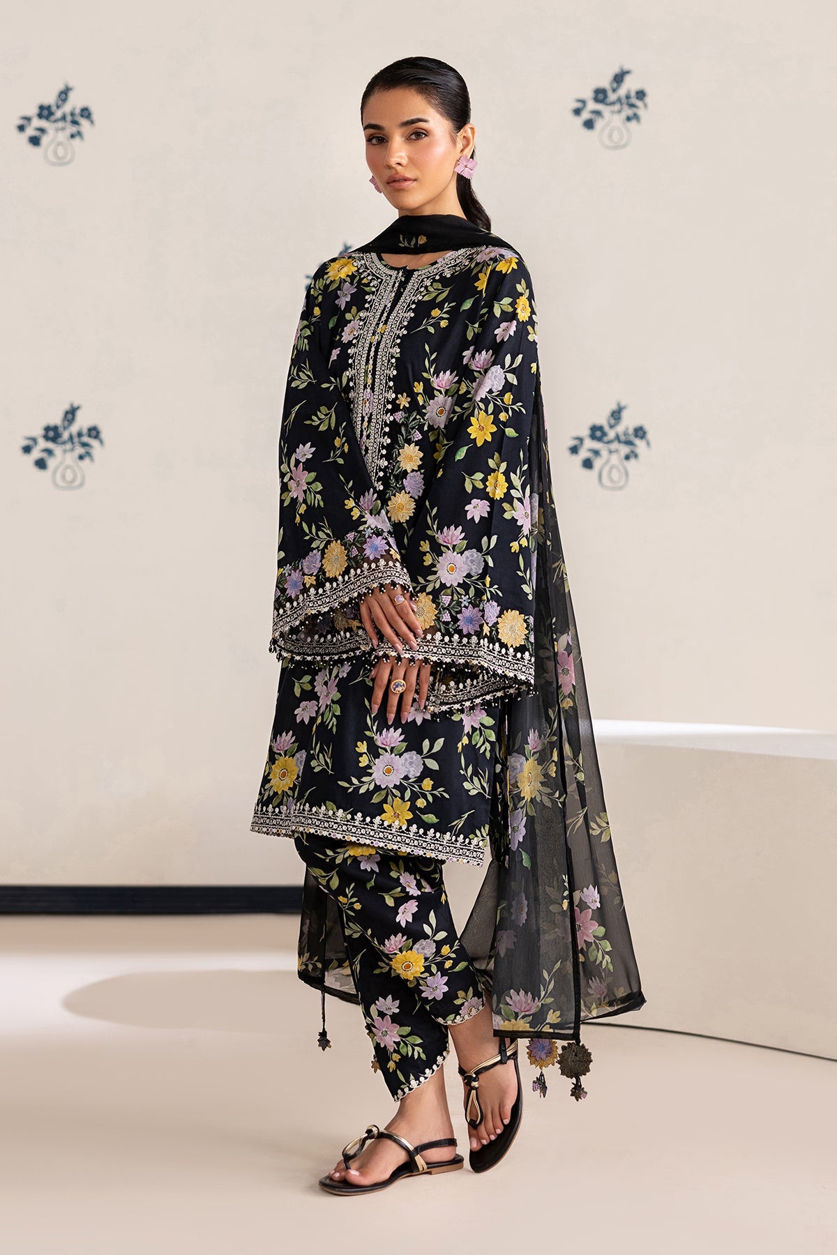Baroque | Embroidered Lawn | SF-4465