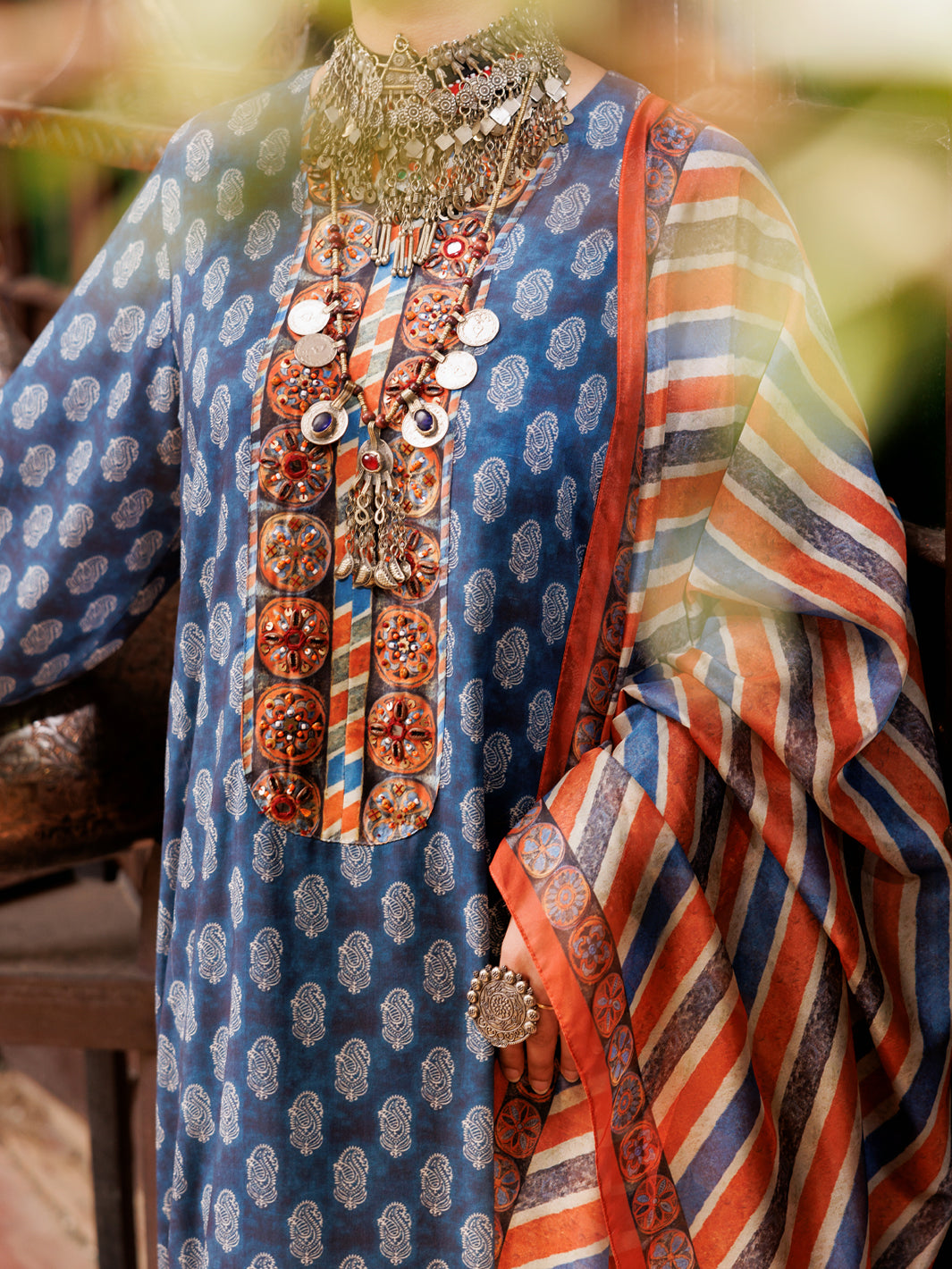 Almirah | Lok Wirsa Signature Collection | ALP-3PS-1956A