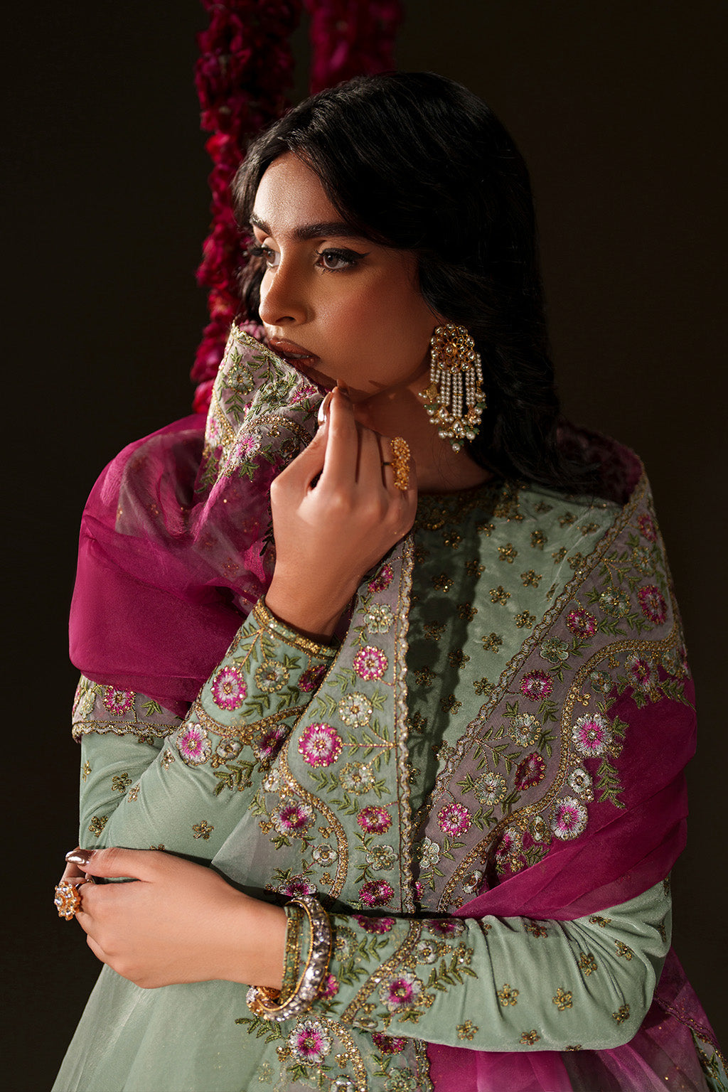 Iznik | Velvet 25 | IV-73 Embroidered Velvet