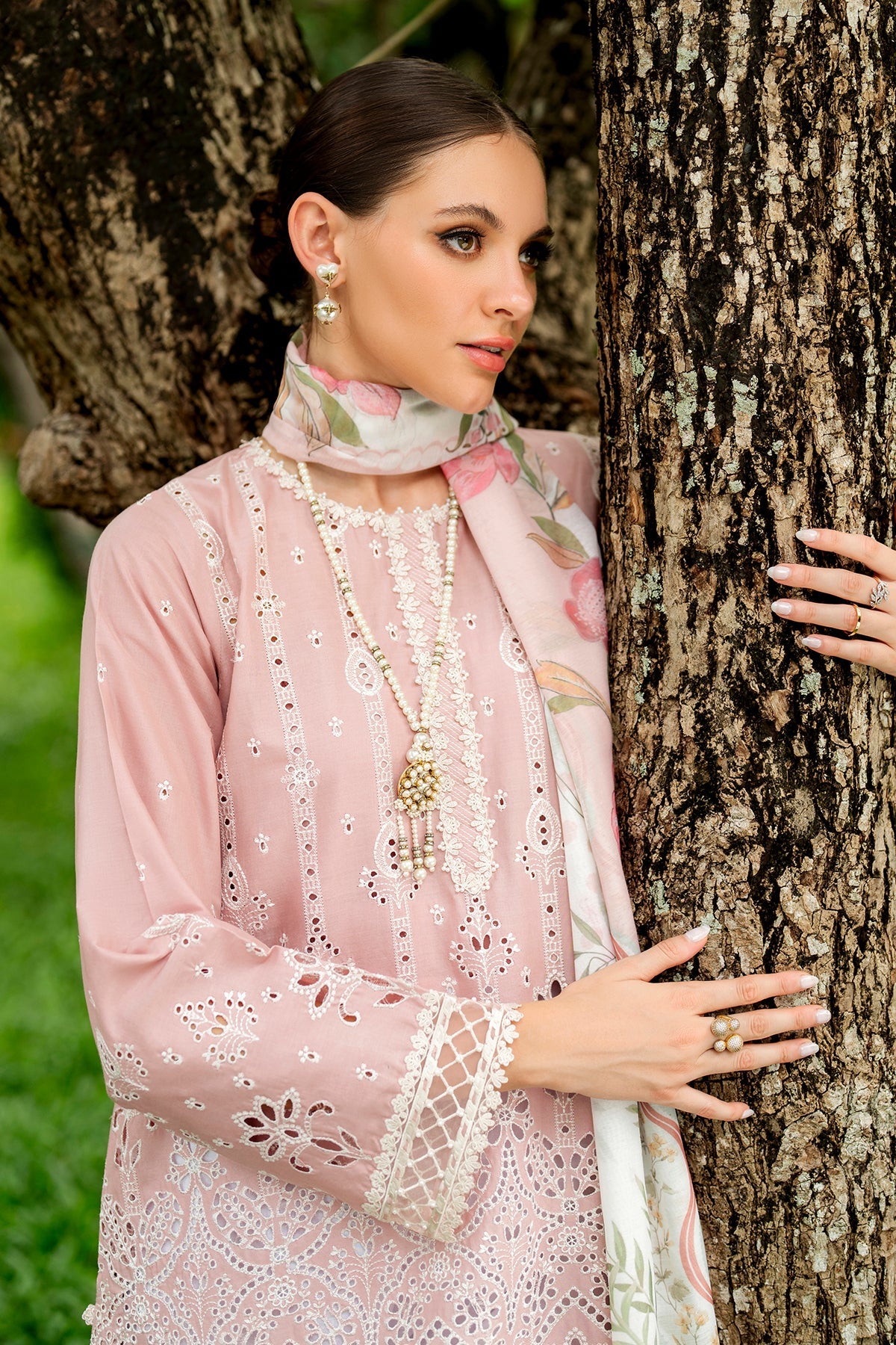 Baroque | Embroidered Lawn | SF-4264
