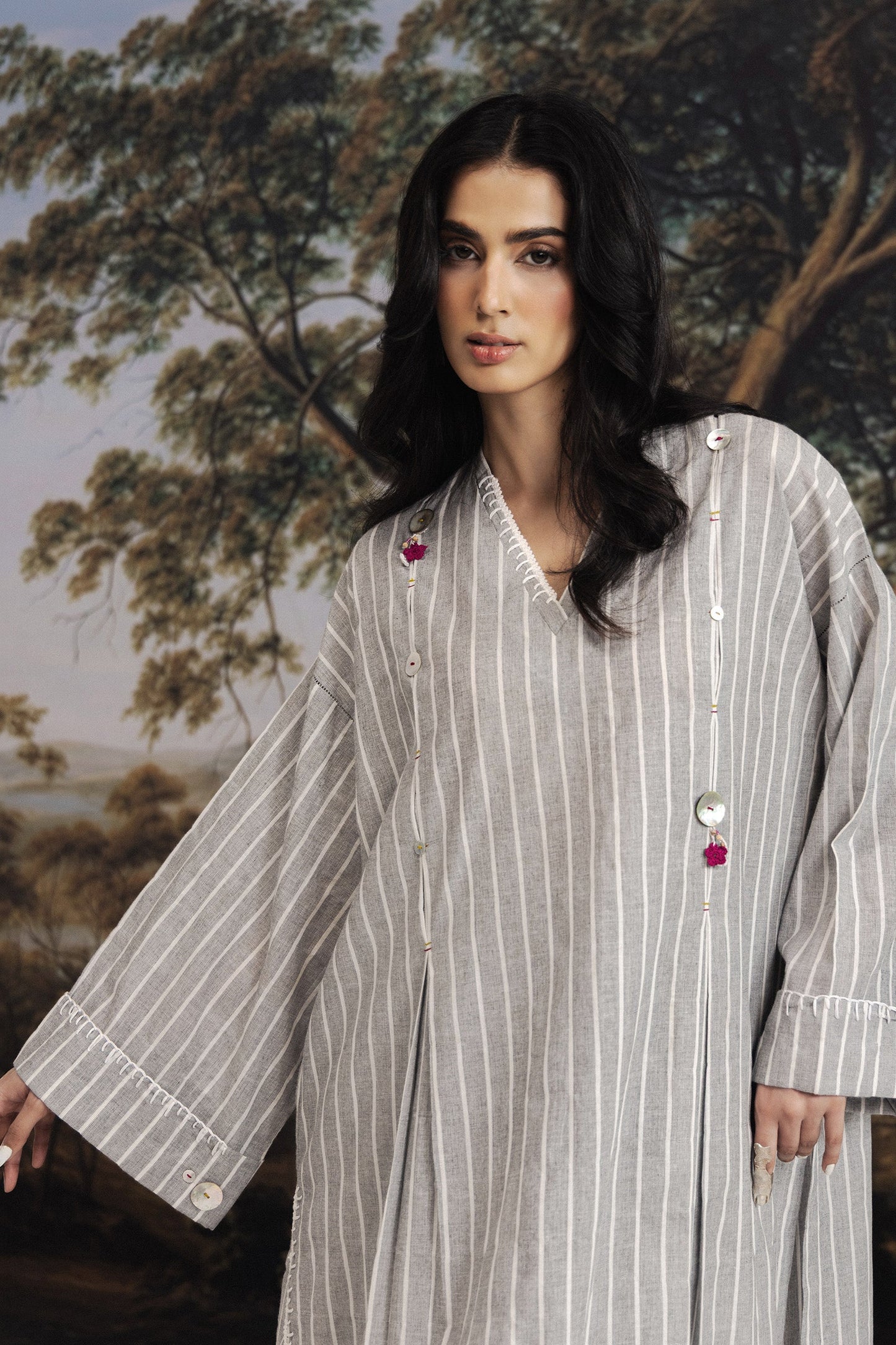 Elan  | ELAN ESSENTIALS'26 | AURAE