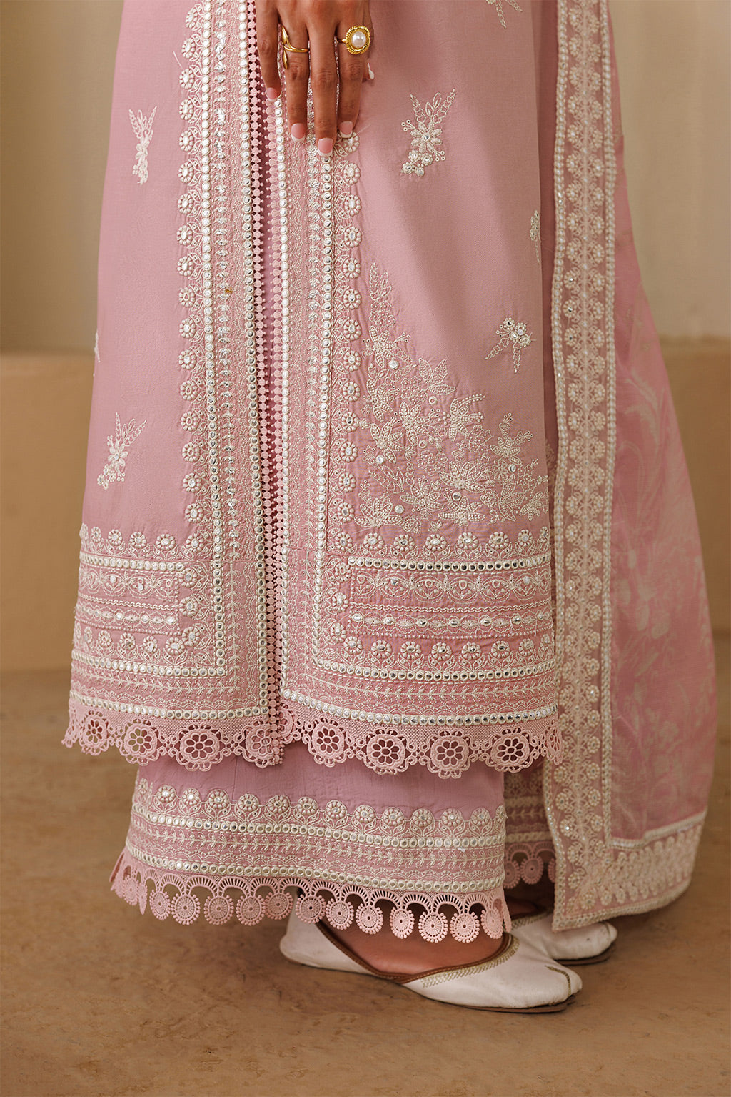 Emaan Adeel | Viva Pret | SONATA - P0120