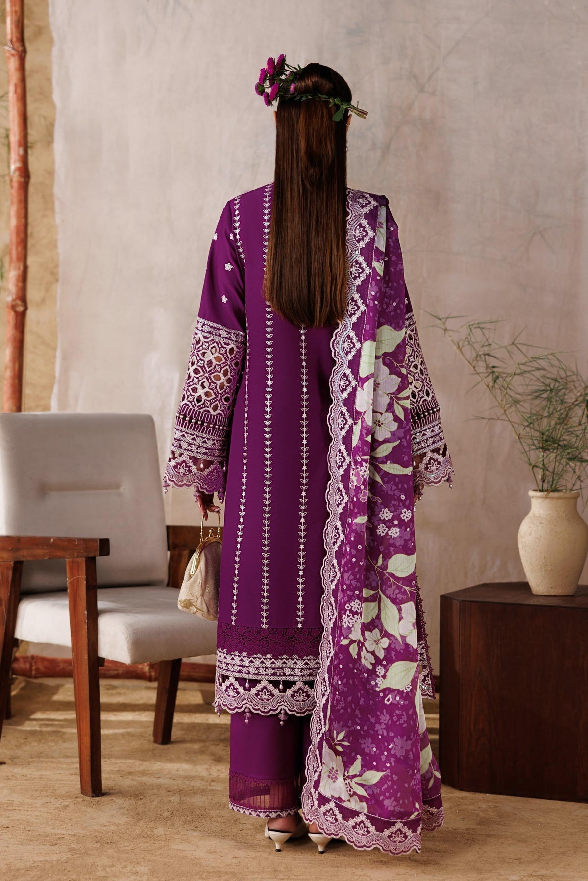 Akbar Aslam | Elea Lawn 26 | Tenebris