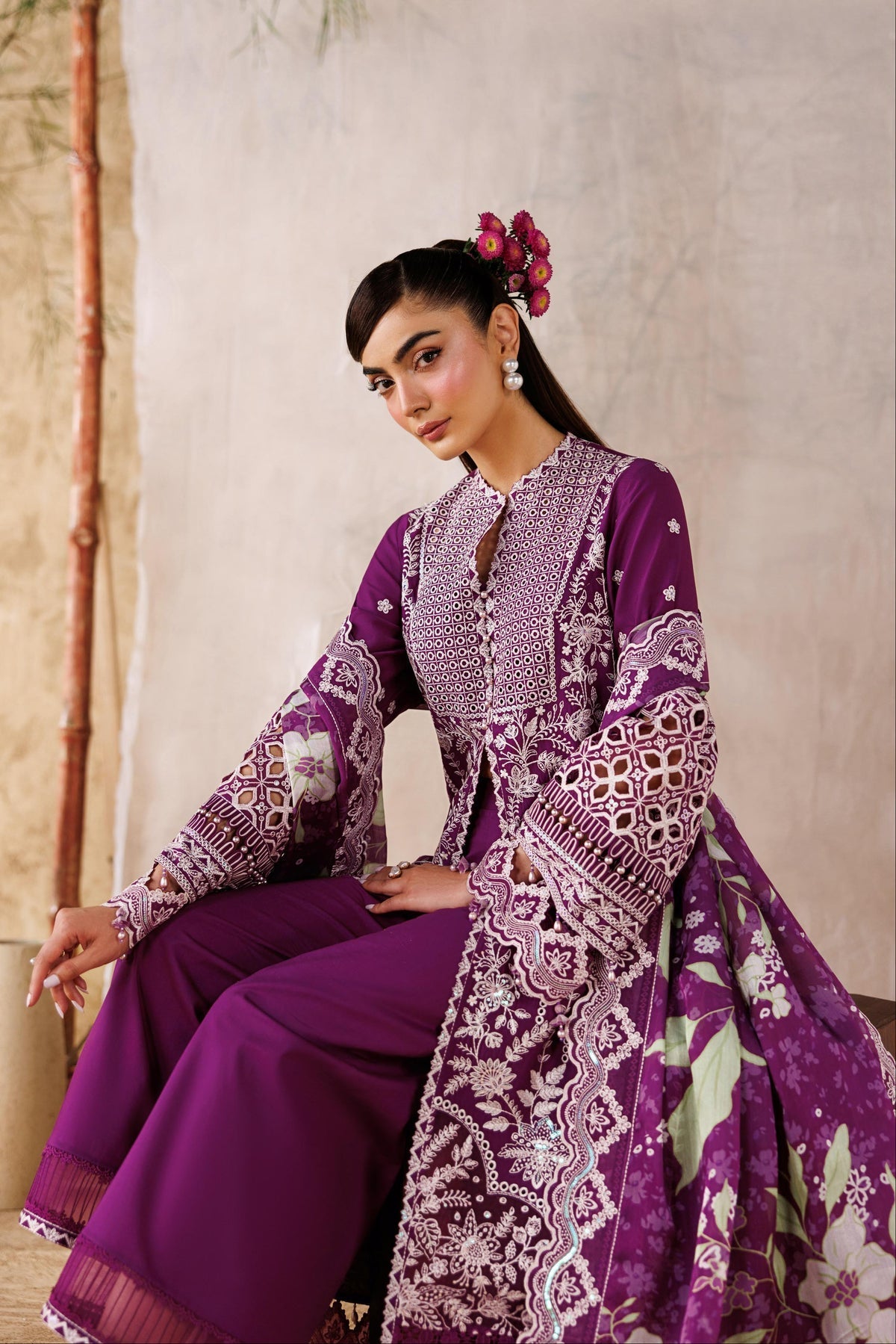 Akbar Aslam | Elea Lawn 26 | Tenebris