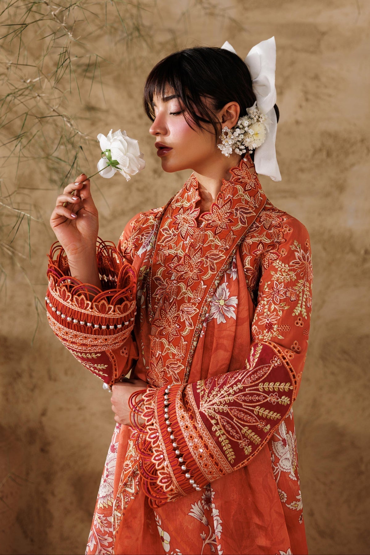 Akbar Aslam | Elea Lawn 26 | Alpine