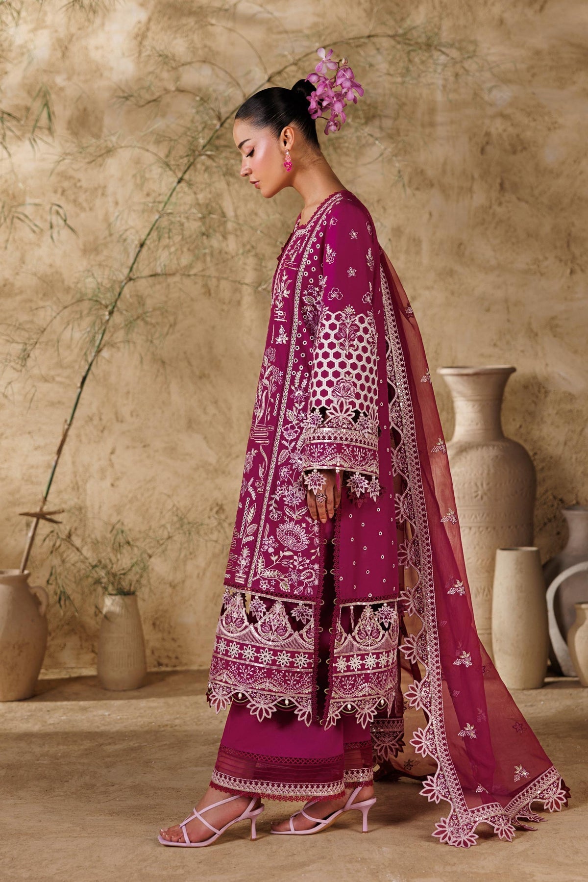 Akbar Aslam | Elea Lawn 26 | Poise