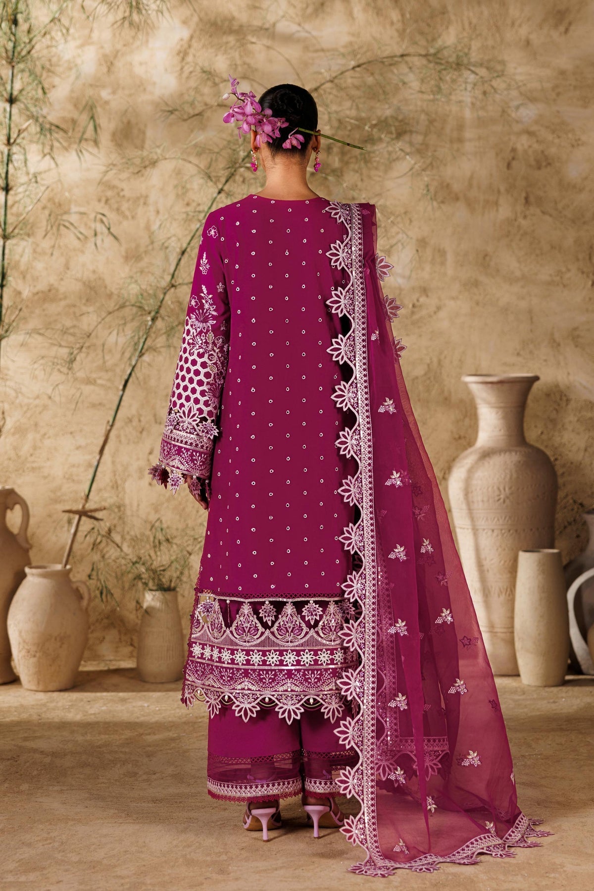Akbar Aslam | Elea Lawn 26 | Poise