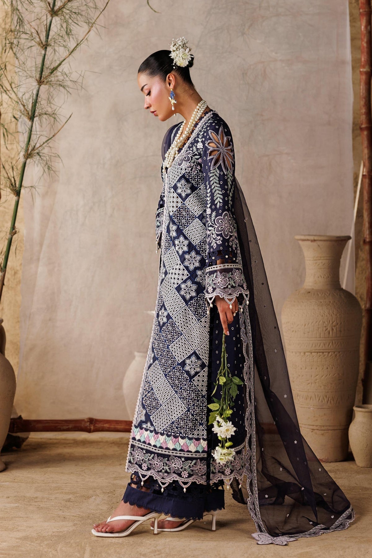 Akbar Aslam | Elea Lawn 26 | Veloure