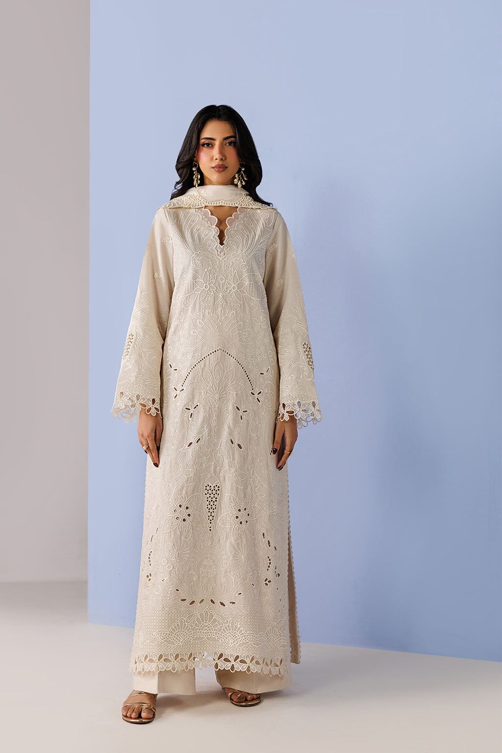 Emaan Adeel | Elevated Essentials '26 | VEYRA - P0133