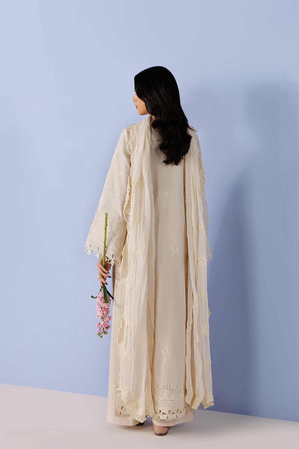 Emaan Adeel | Elevated Essentials '26 | VEYRA - P0133