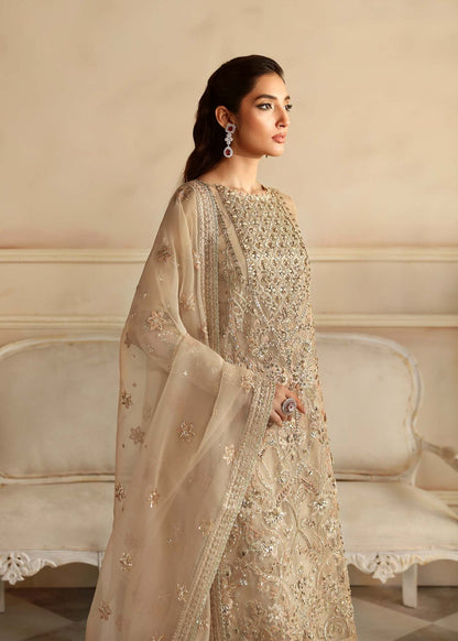 Akbar Aslam | Aleia Luxury Formals | Nacar