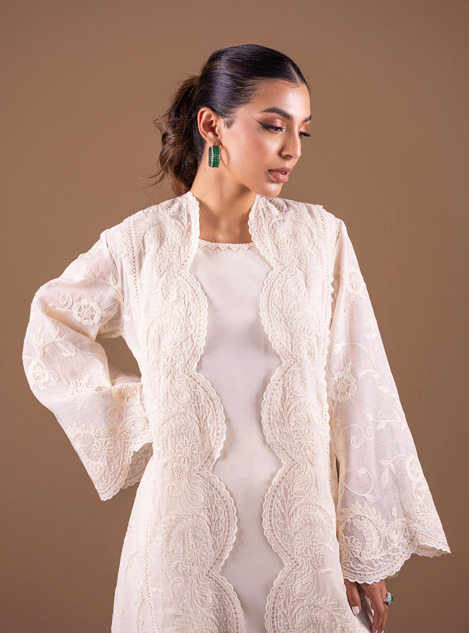 Zainab Chottani | Semi Formals | ENCHANTING PEARLS