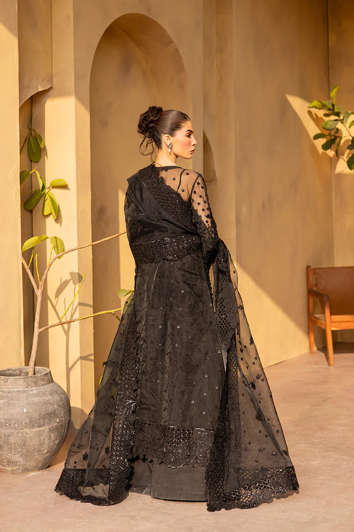 Emaan Adeel | Regalia Luxury Formals | VELVRA
