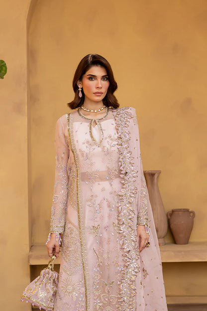 Emaan Adeel | Regalia Luxury Formals | VELOURA