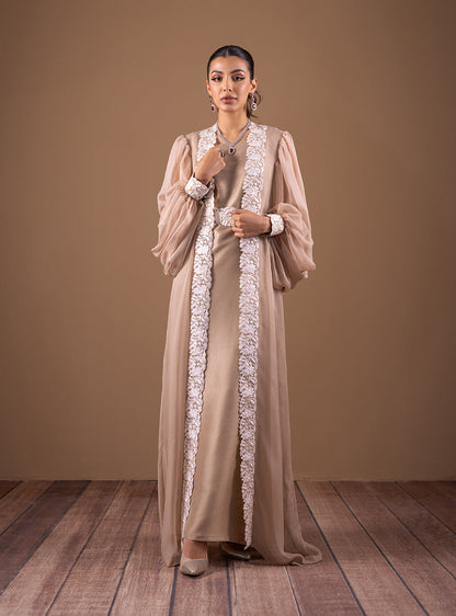 Zainab Chottani | Semi Formals | CHAMPAGNE FLOW
