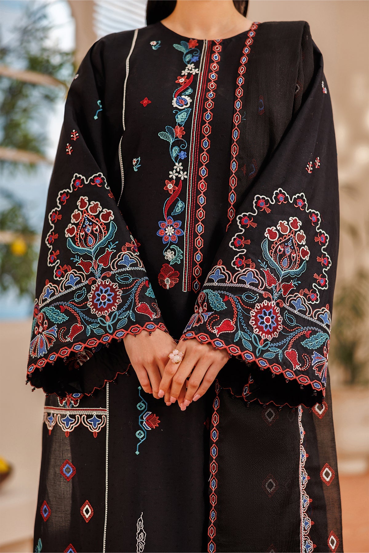 Baroque | Embroidered Lawn | SF-4391