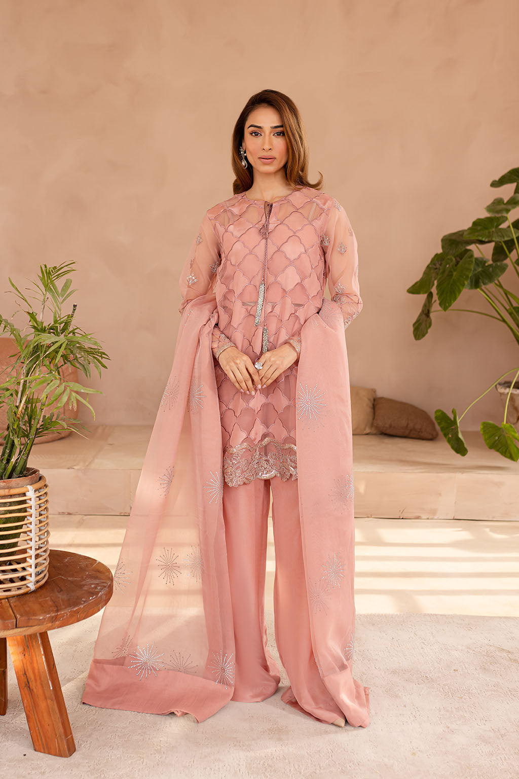 Vanya | Veranda Fromals |  VR-02