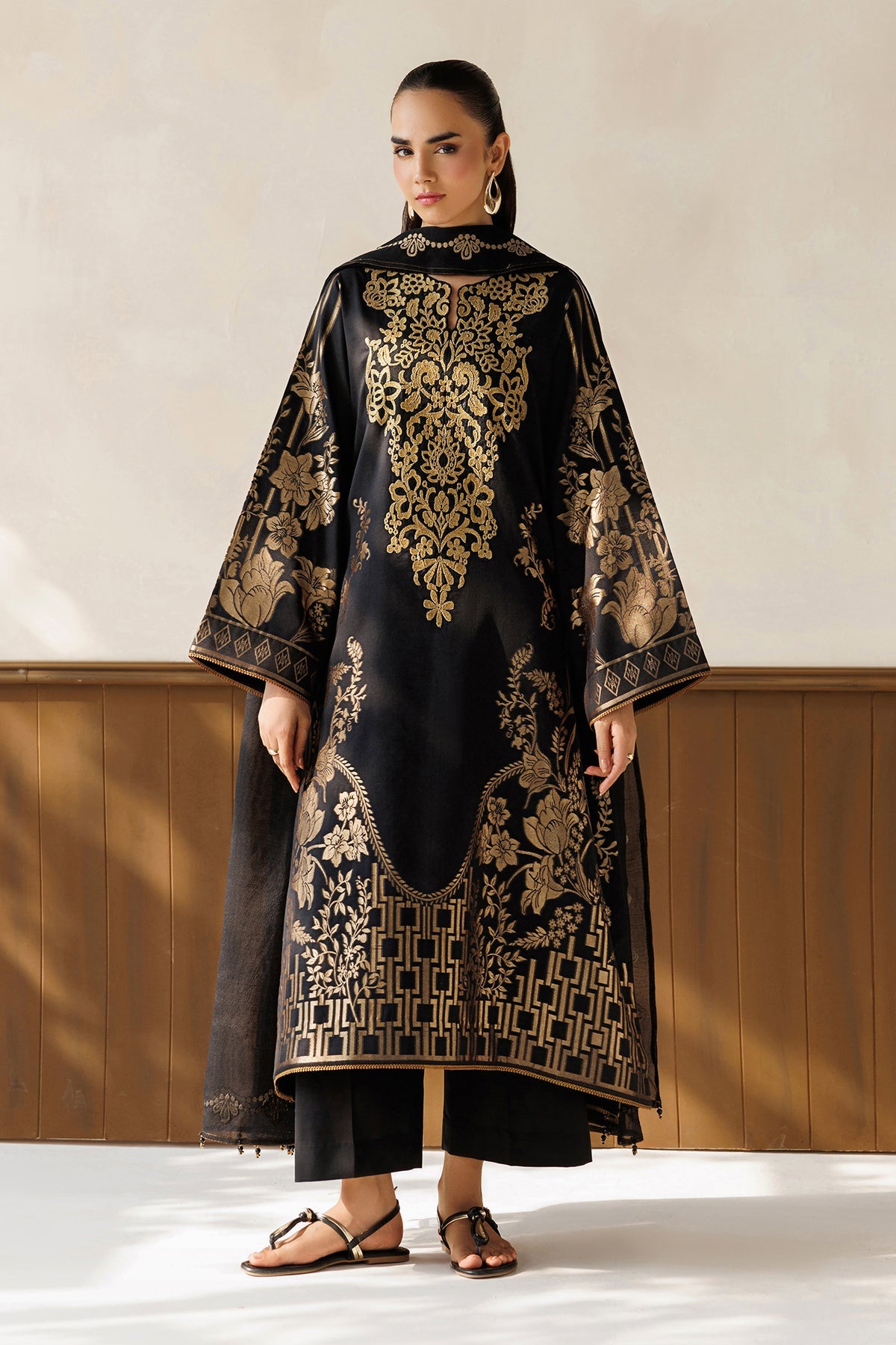 Baroque | Embroidered Lawn | SF-4501
