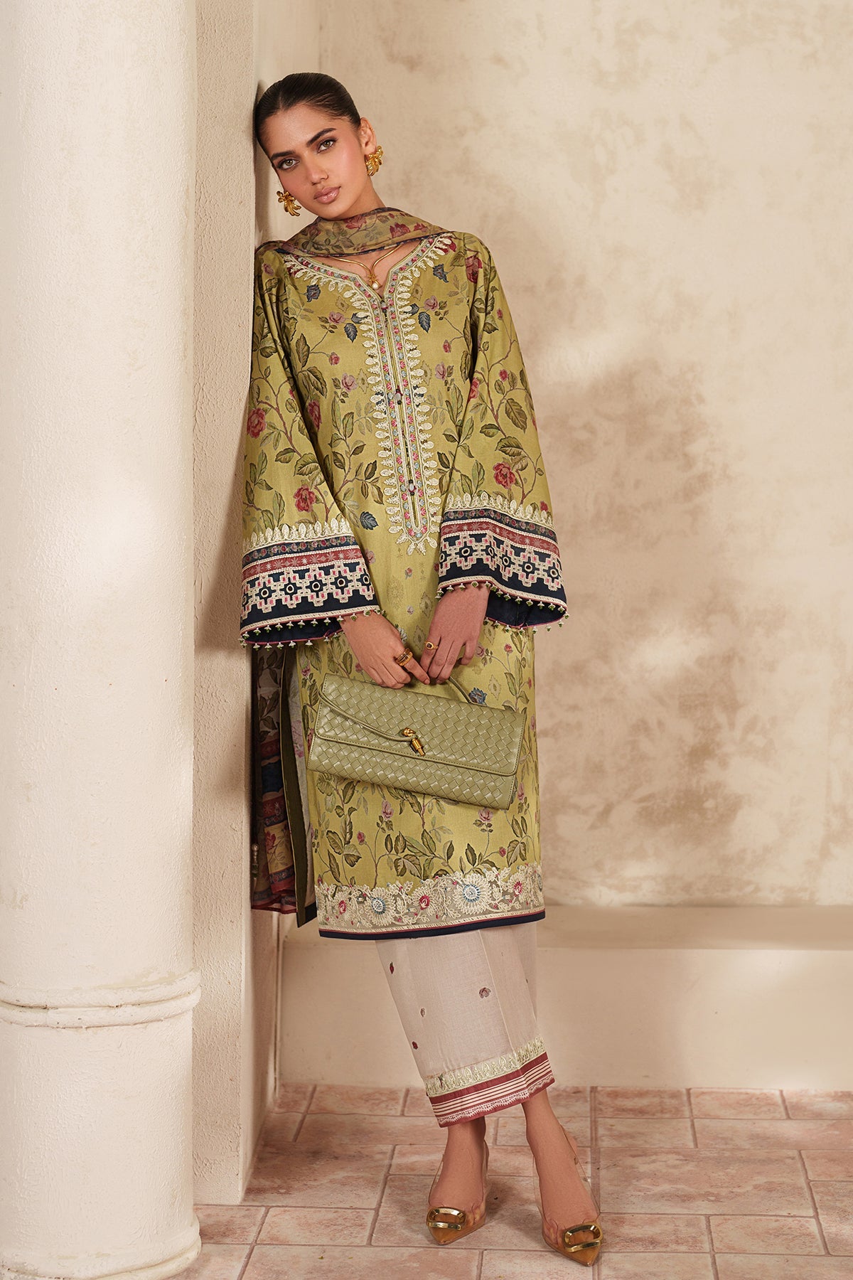 Baroque | Embroidered Lawn | SF-4414