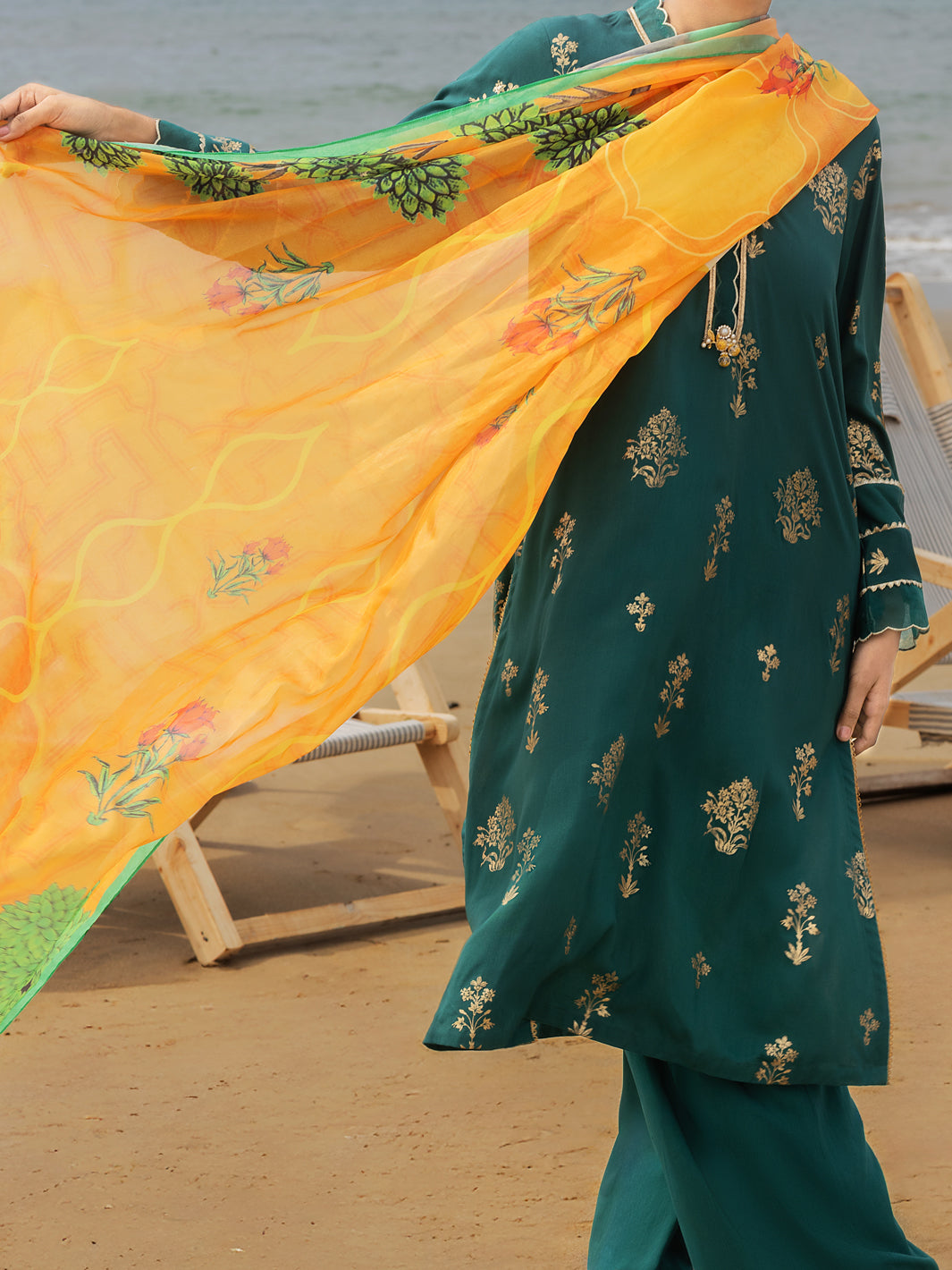 Almirah | Traditional Tale | ALP-3PS-2043