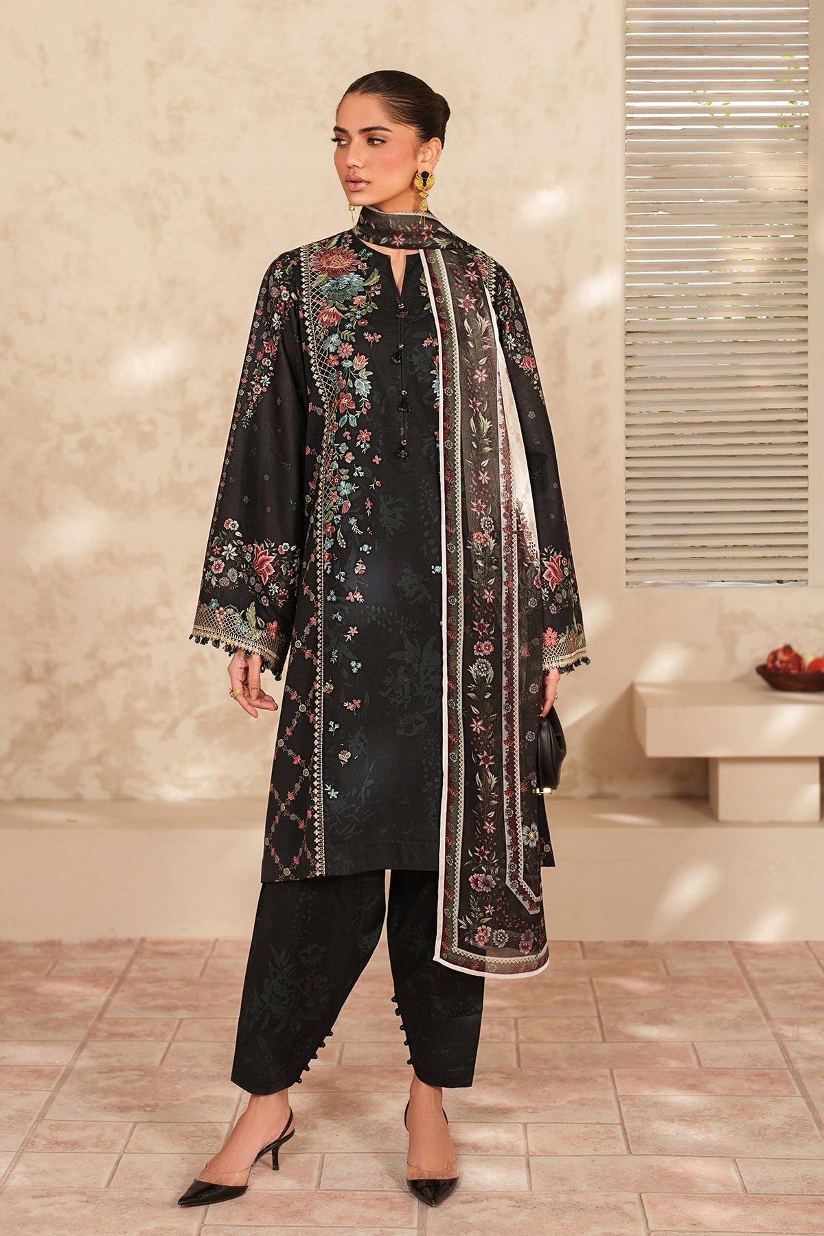 Baroque | Embroidered Lawn | SF-4415
