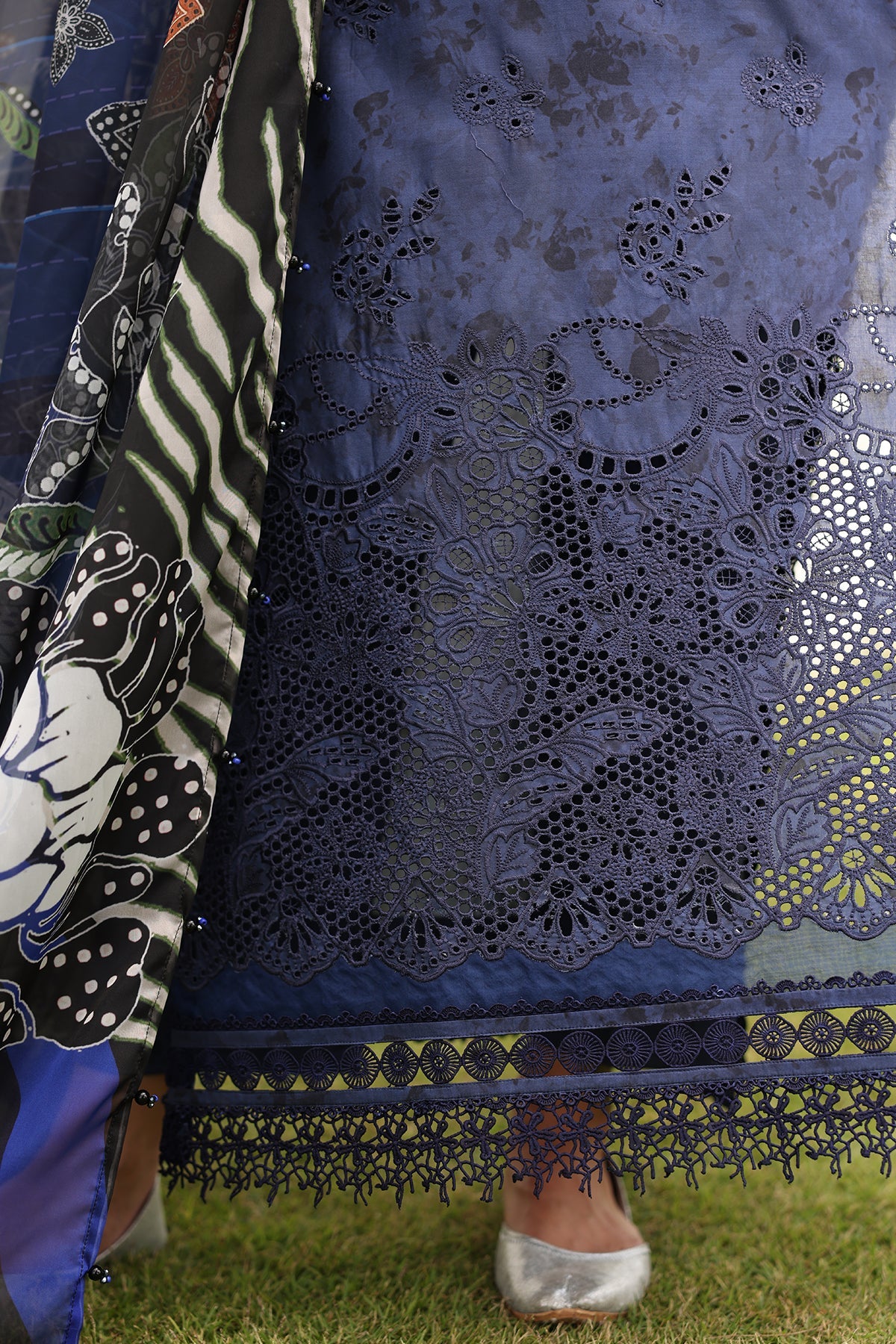 Baroque | Embroidered Lawn | SF-4227