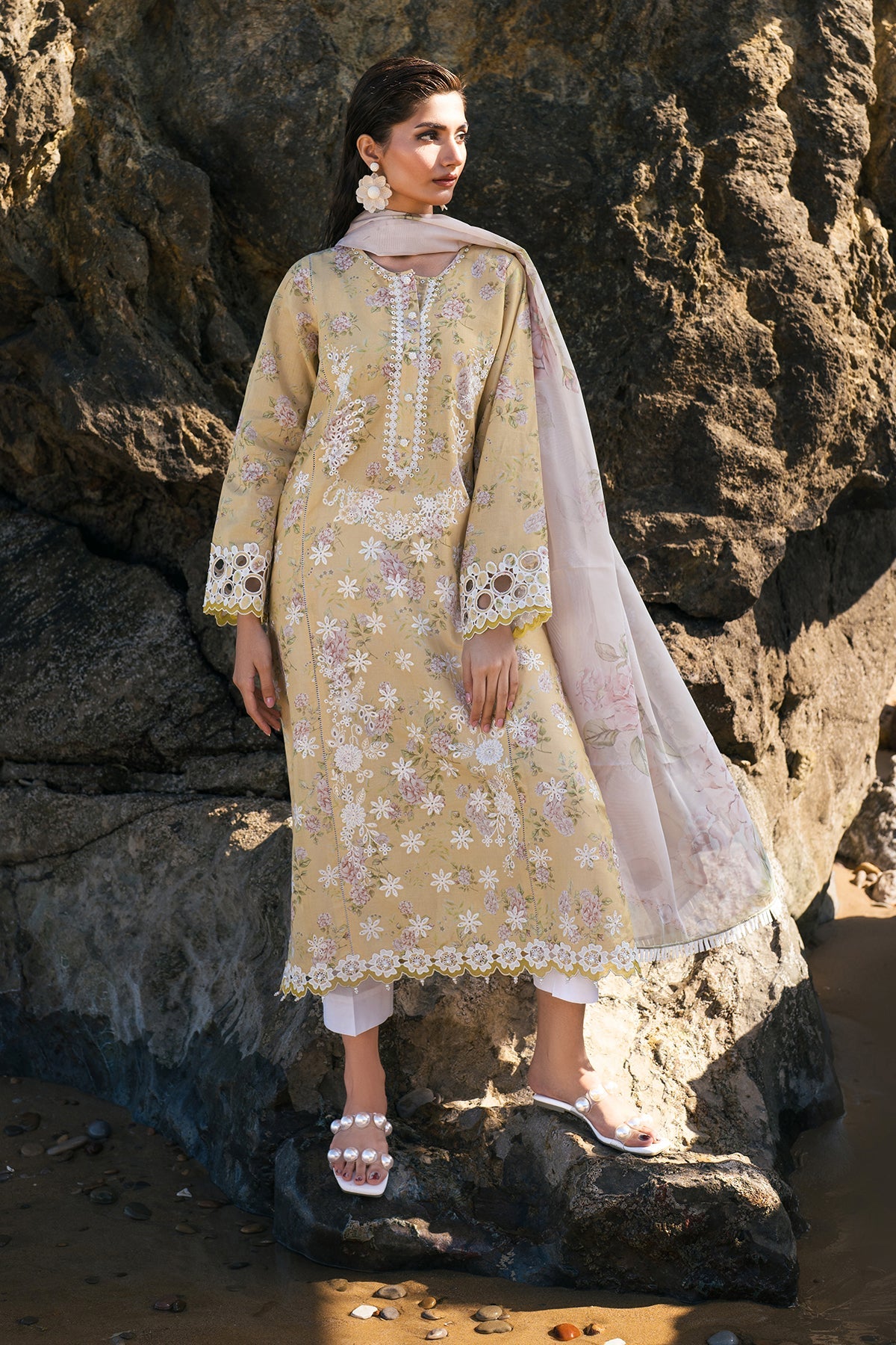 Baroque | Embroidered Lawn | SF-4110
