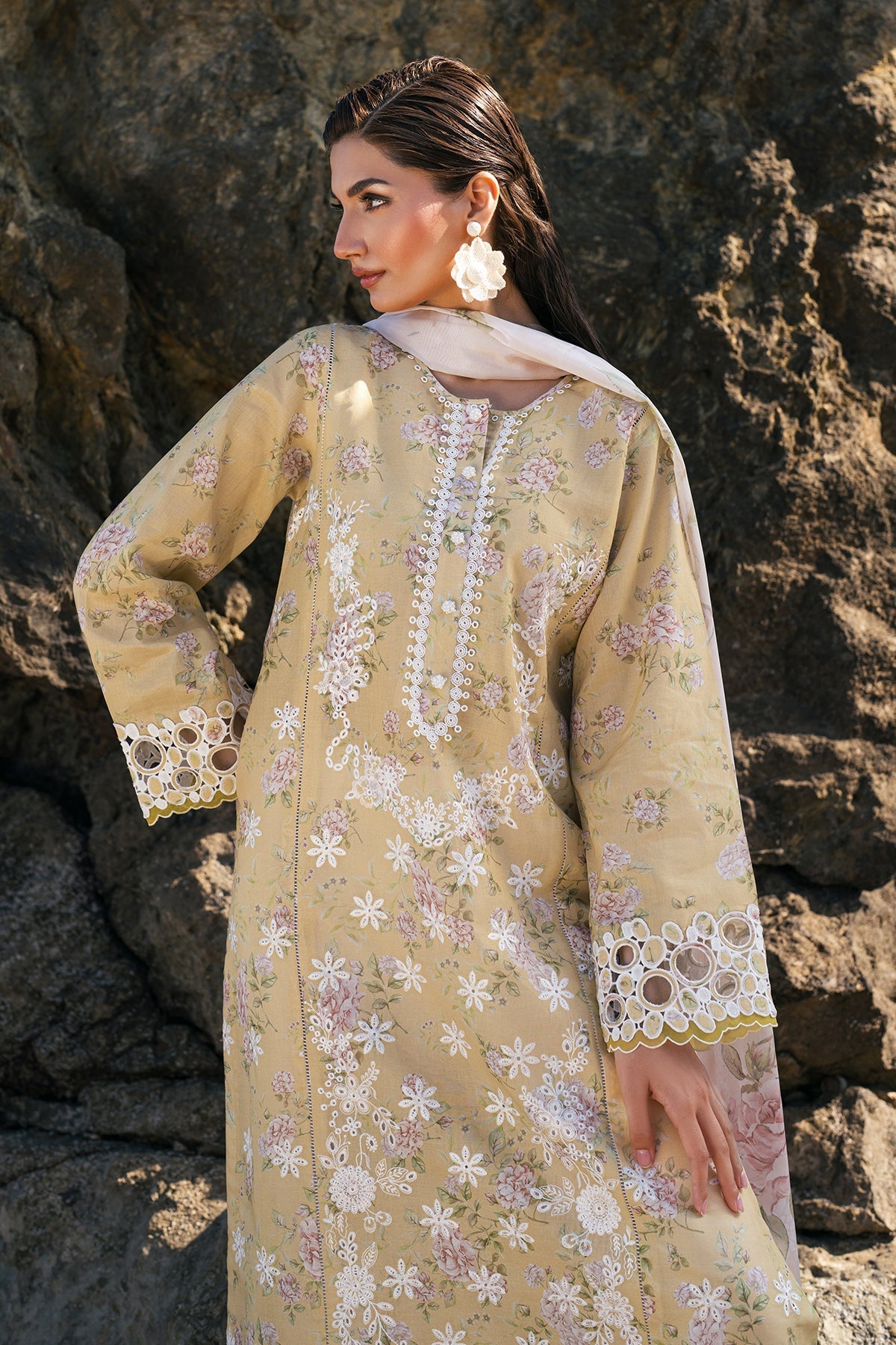 Baroque | Embroidered Lawn | SF-4110